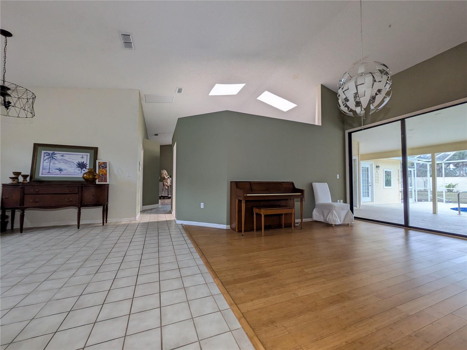 PALM WEST - Residential