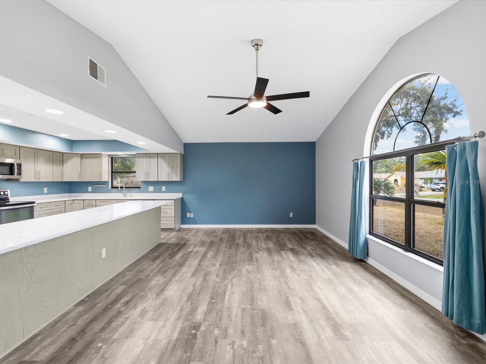 SPRING HILL - Residential