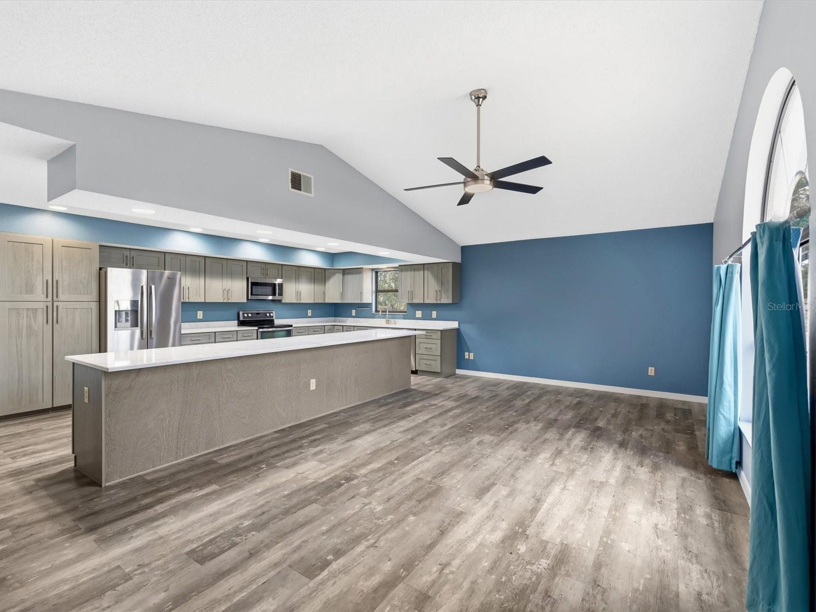 SPRING HILL - Residential