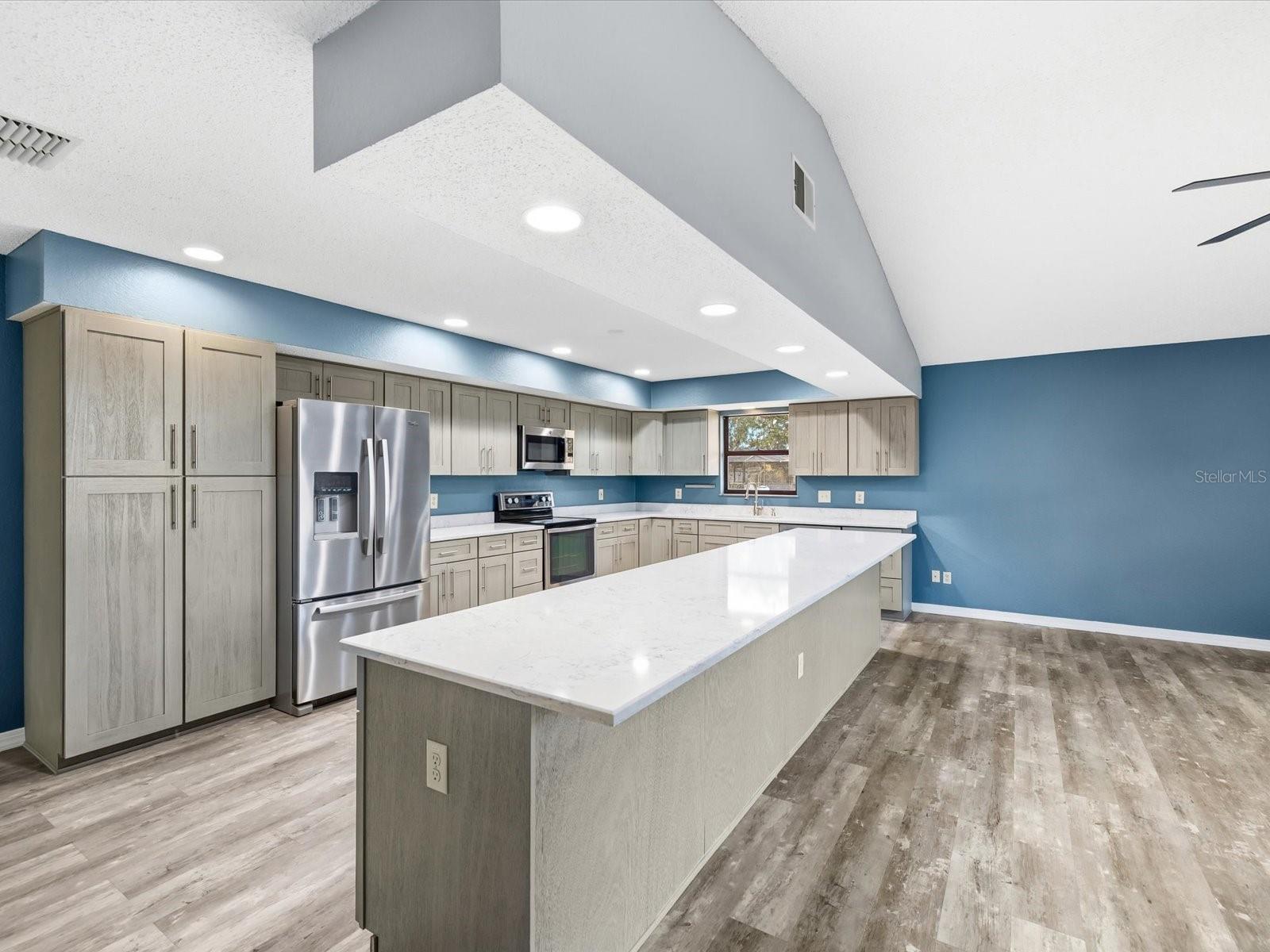 SPRING HILL - Residential