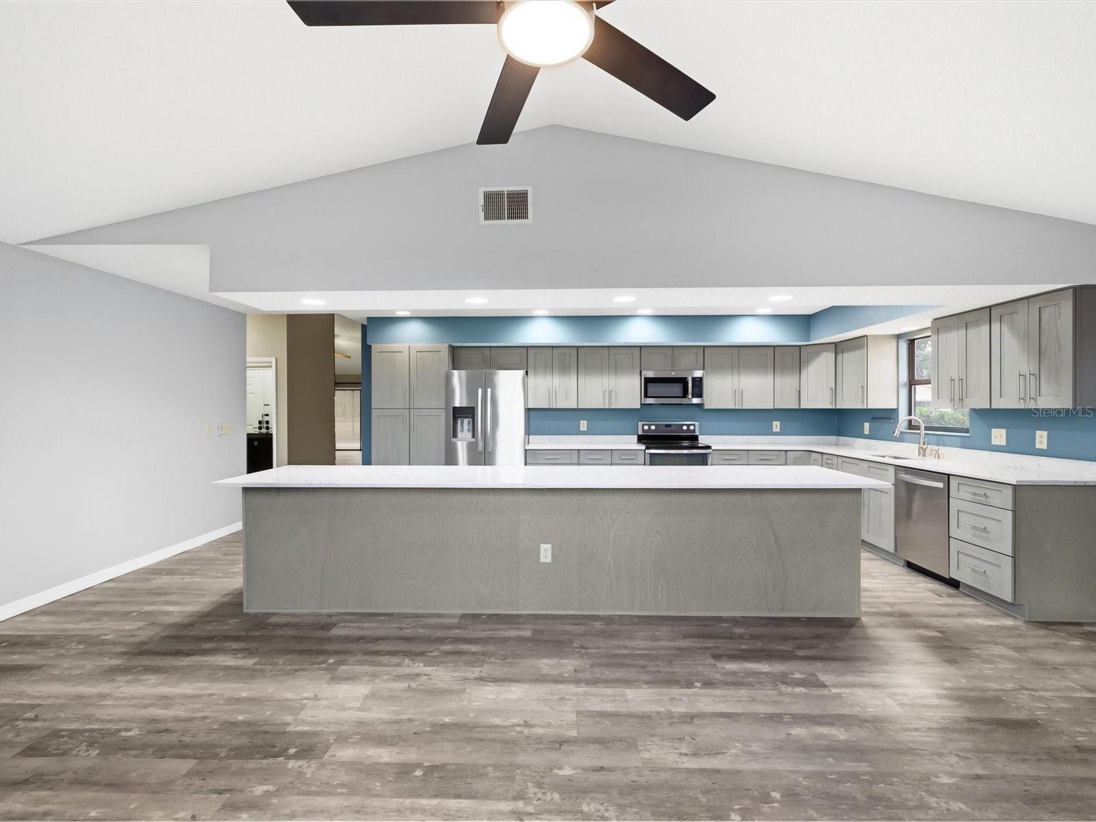 SPRING HILL - Residential