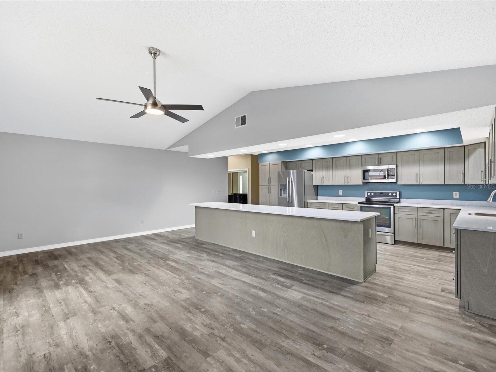 SPRING HILL - Residential