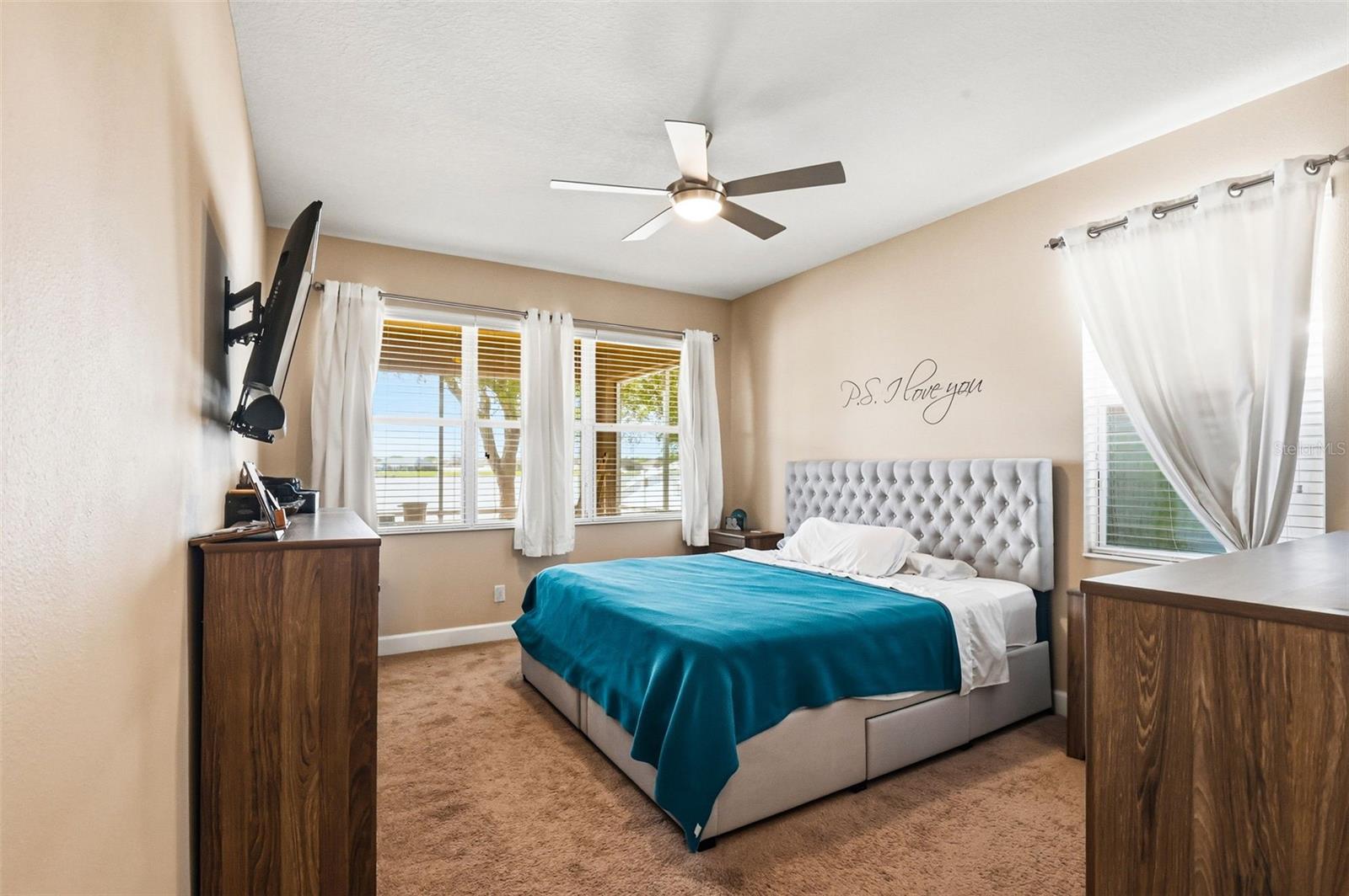 RIVER BEND - Residential