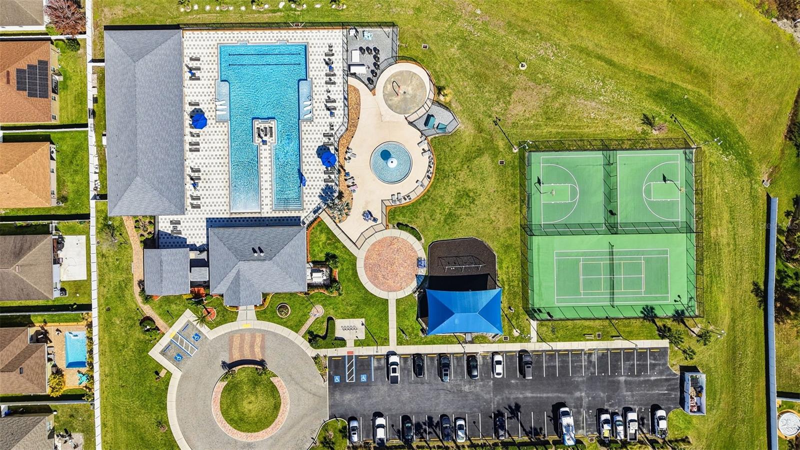 RIVER BEND - Residential