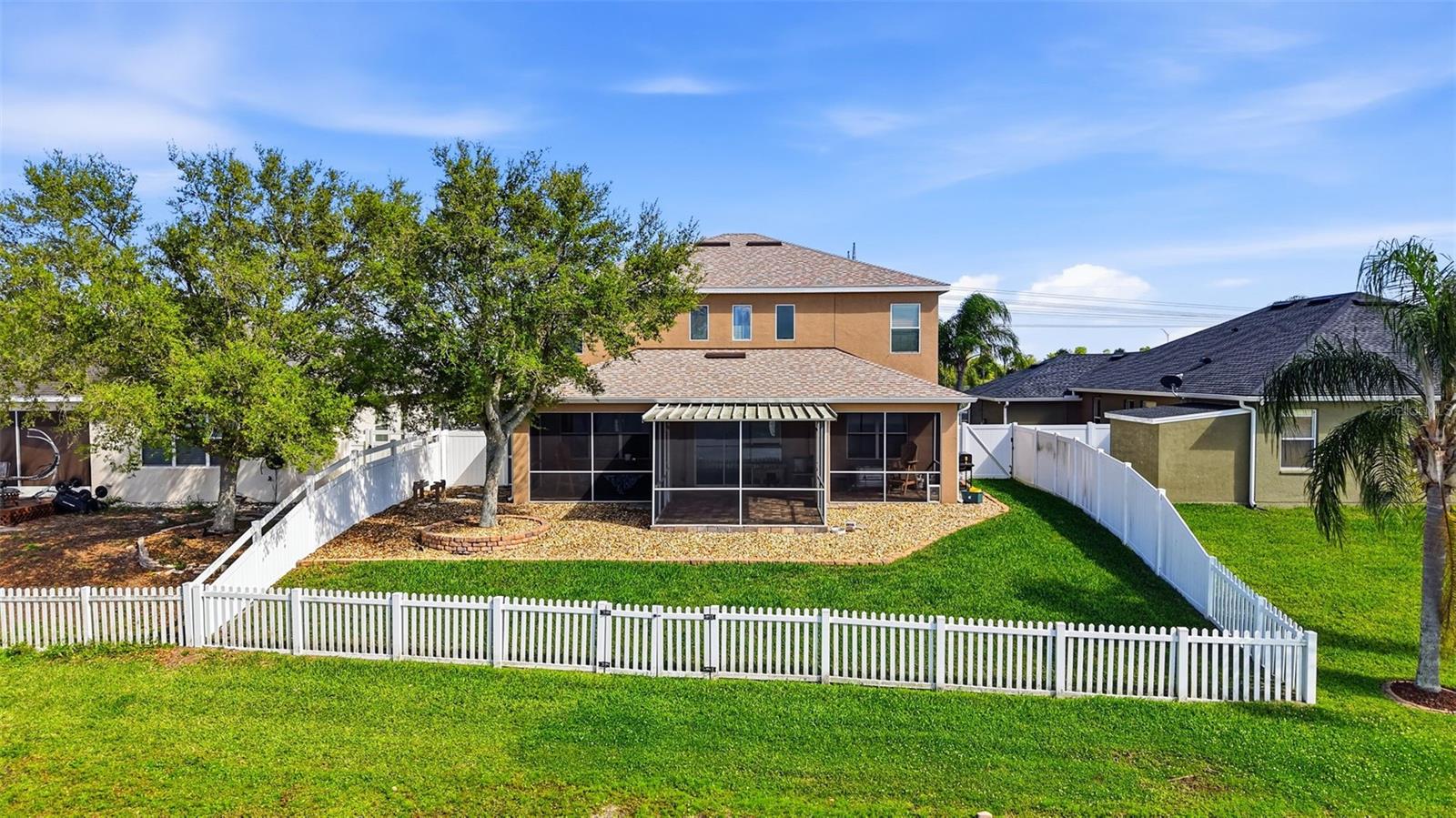 RIVER BEND - Residential