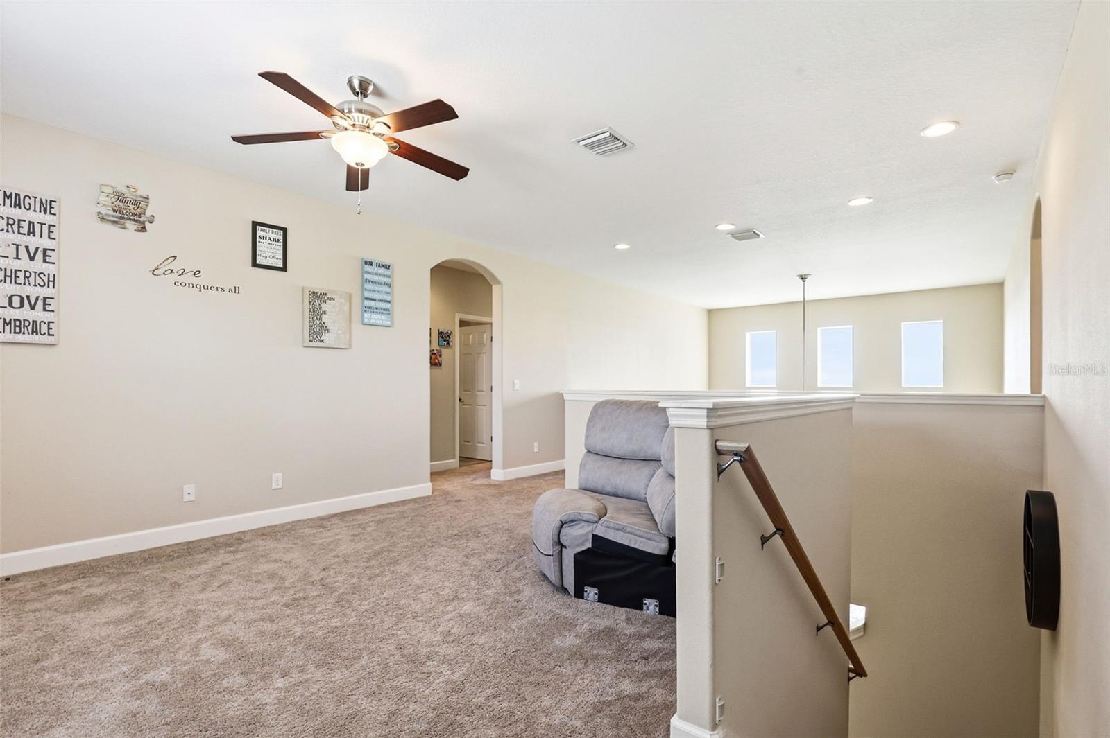 RIVER BEND - Residential