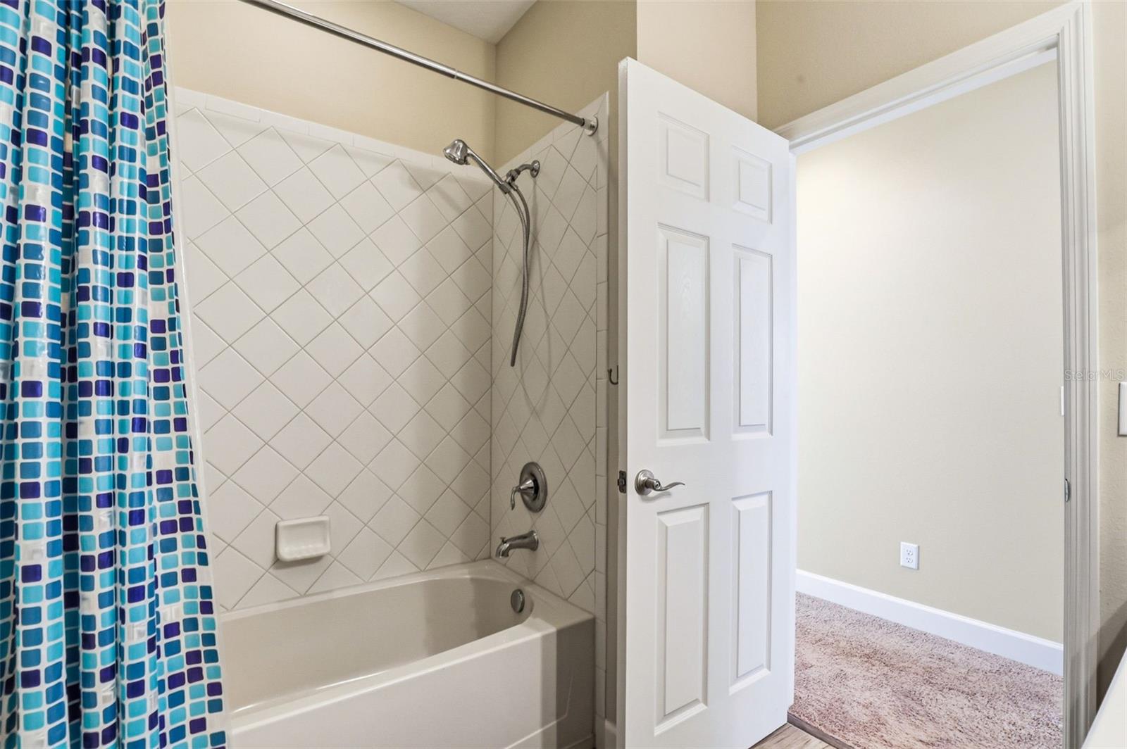 RIVER BEND - Residential