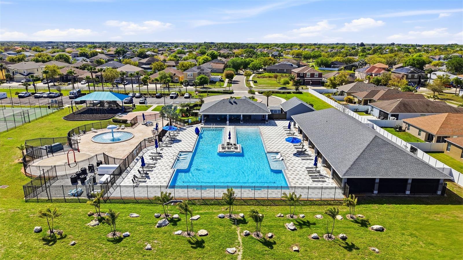 RIVER BEND - Residential