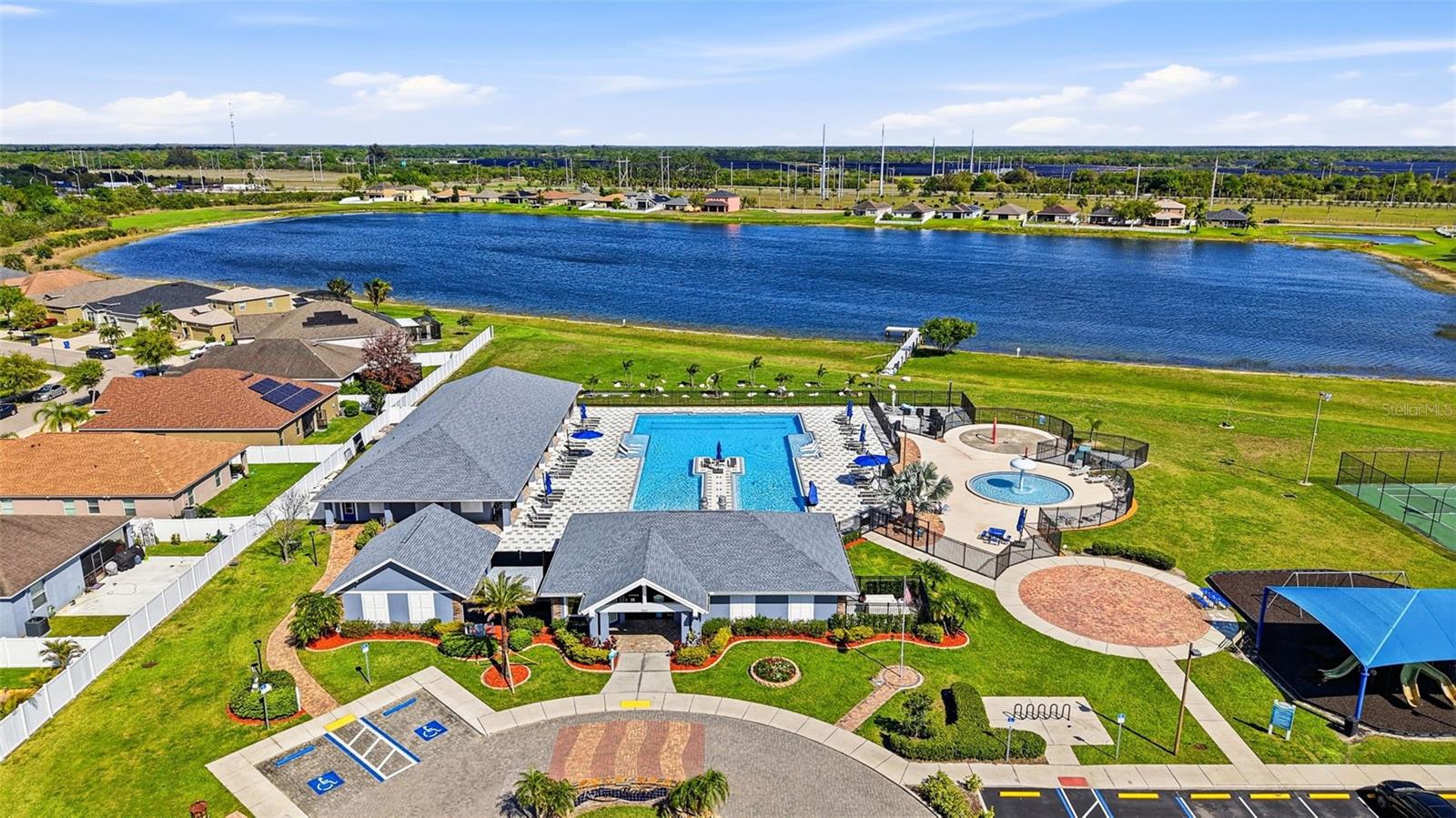 RIVER BEND - Residential