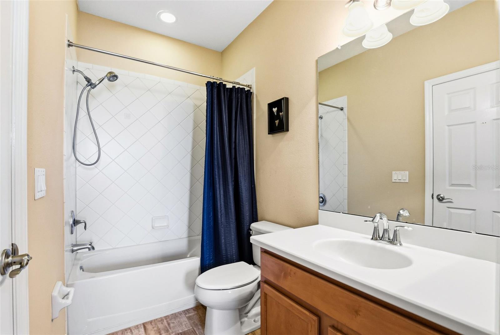 RIVER BEND - Residential