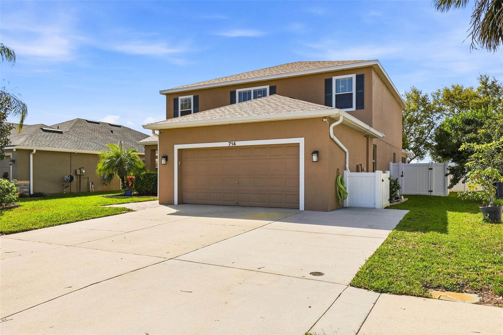 RIVER BEND - Residential