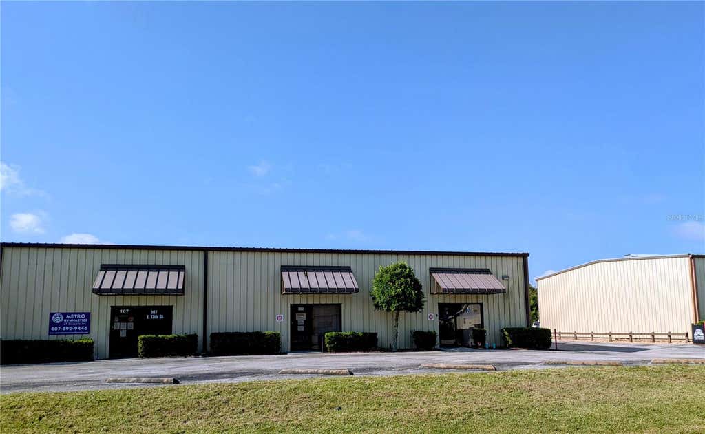 Photo of 101 E 17th Street, Saint Cloud, FL 34769 (MLS # S5156284)