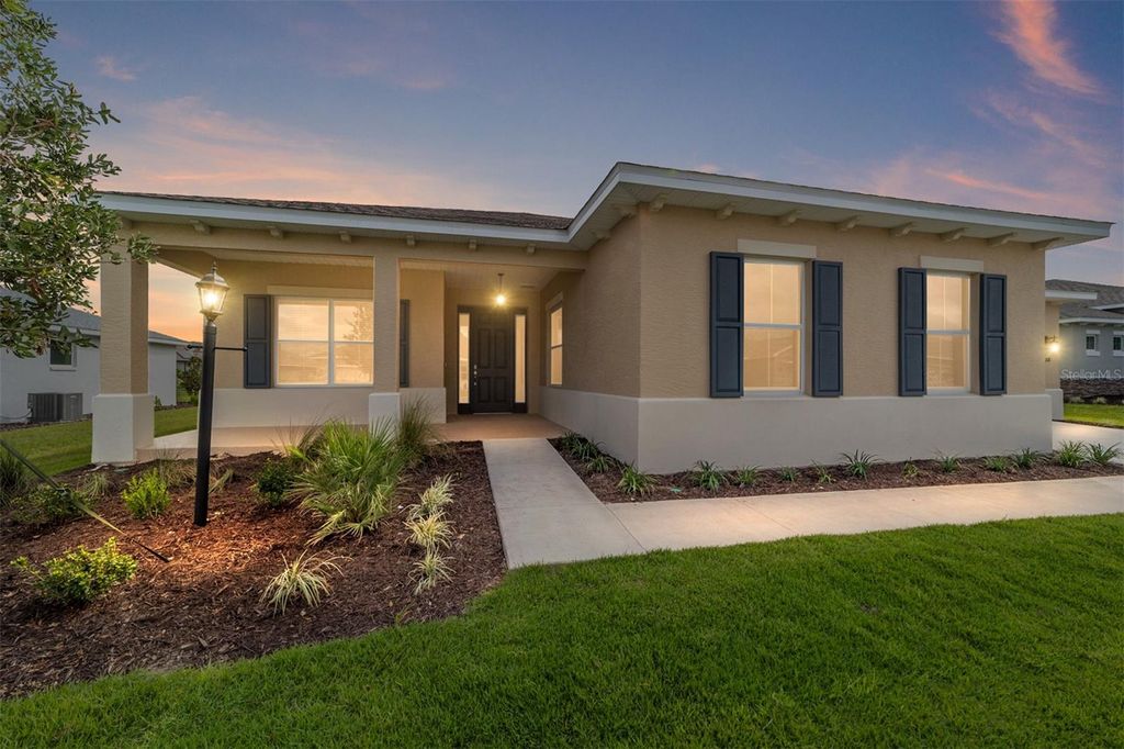 Photo of 10008 SW 106th Circle, Ocala, FL 34481 (MLS # OM711730)