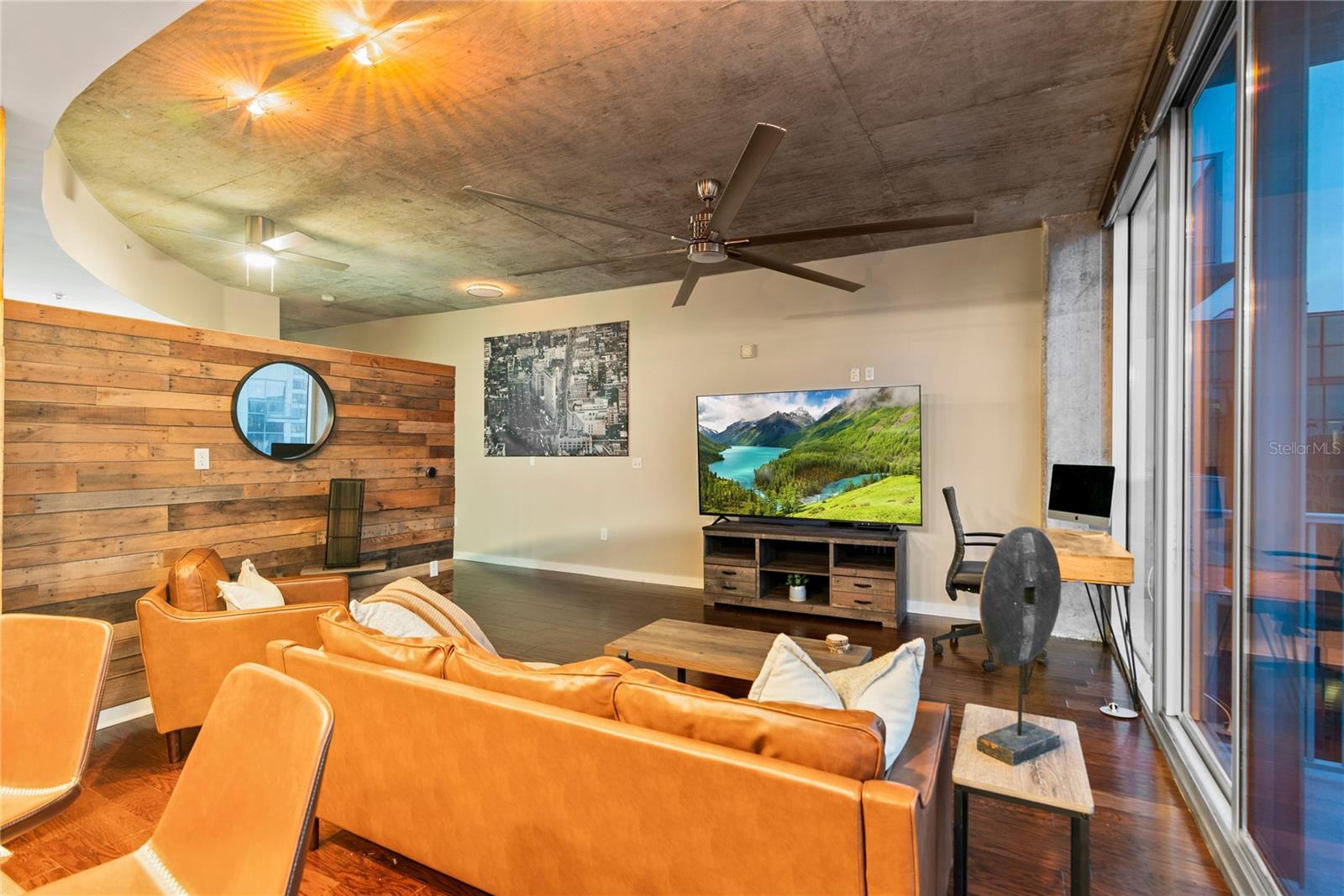 155 S COURT AVENUE 1608