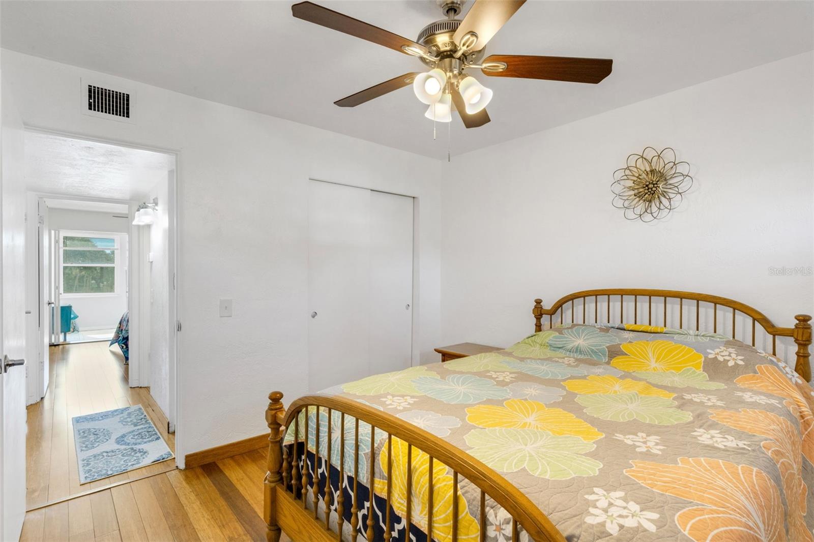 ON TOP OF THE WORLD - Residential