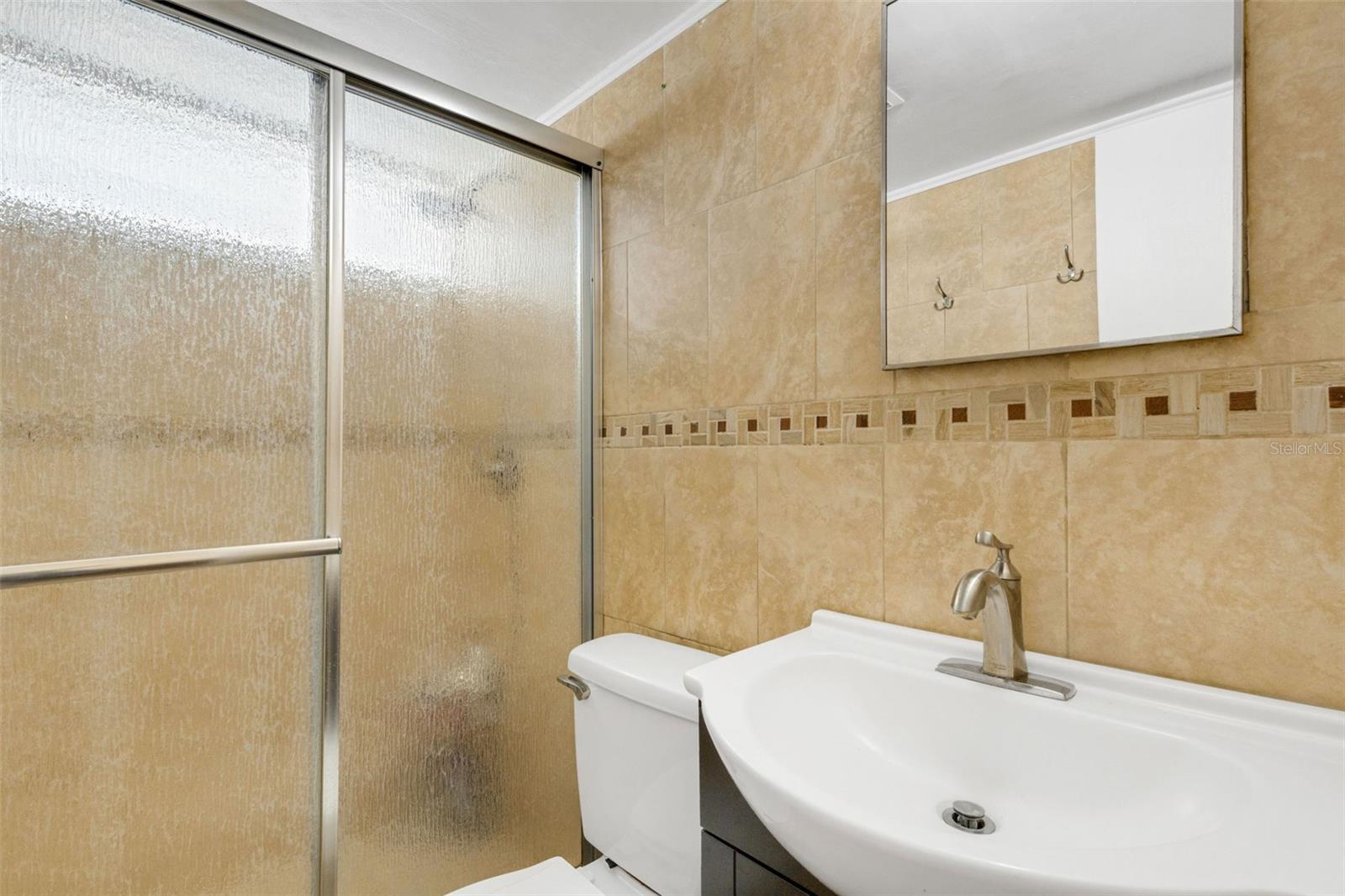 ON TOP OF THE WORLD - Residential