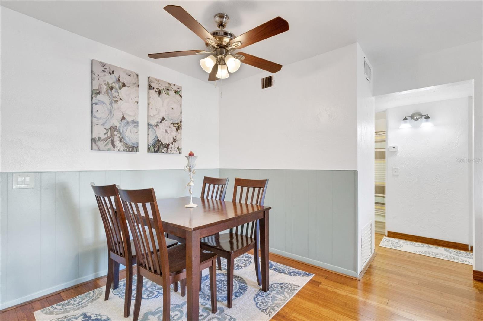 ON TOP OF THE WORLD - Residential