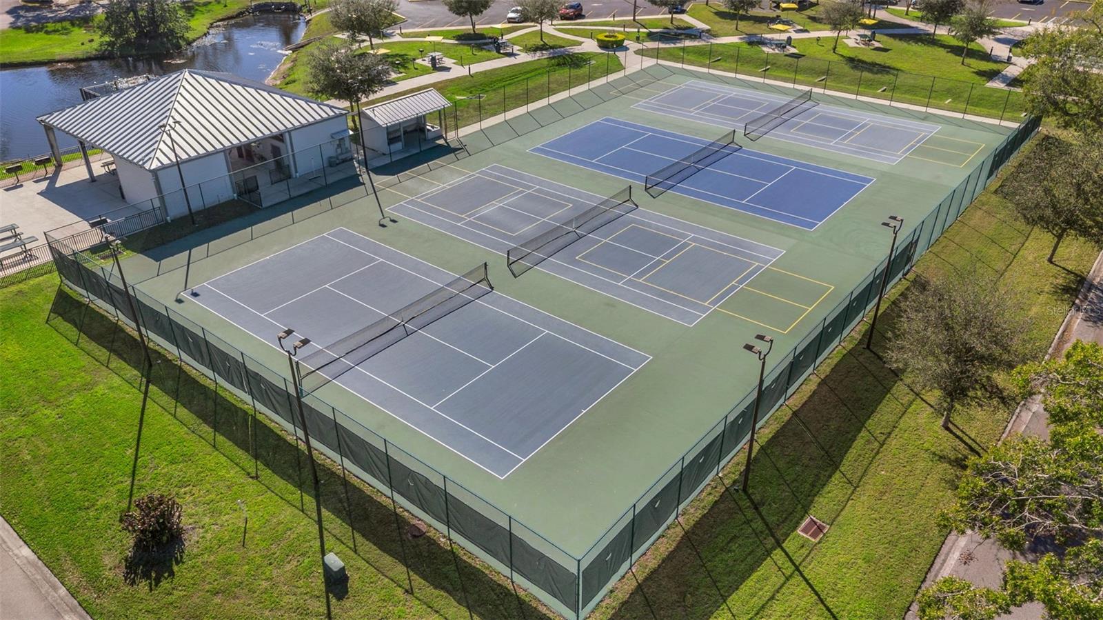 ON TOP OF THE WORLD - Residential