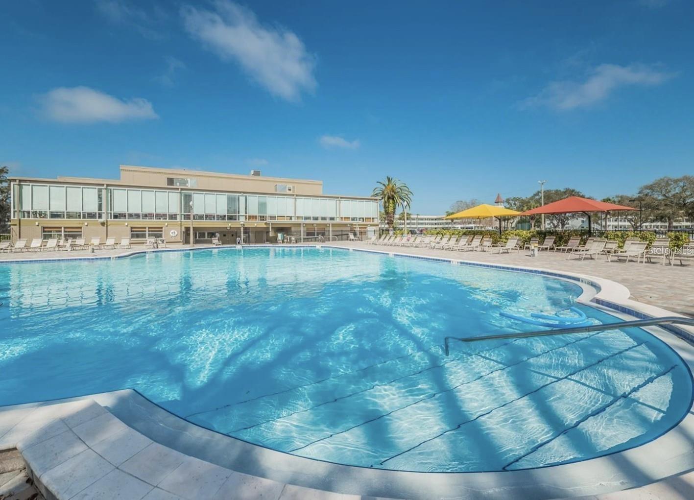 ON TOP OF THE WORLD - Residential