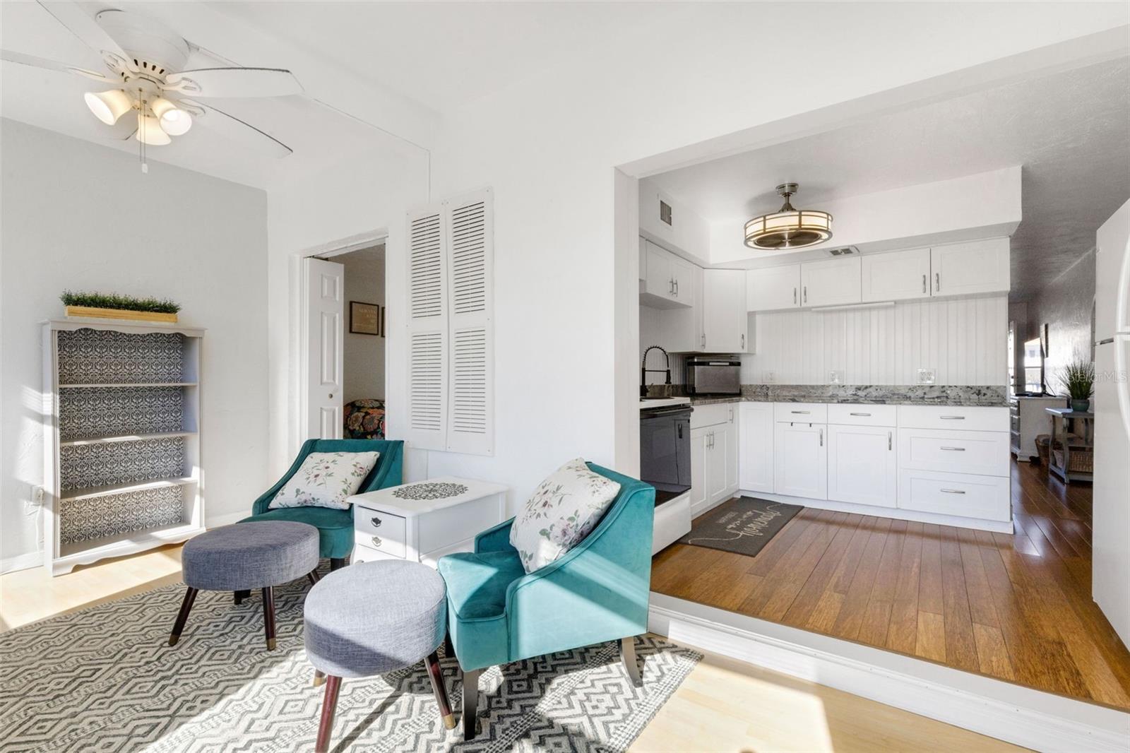 ON TOP OF THE WORLD - Residential