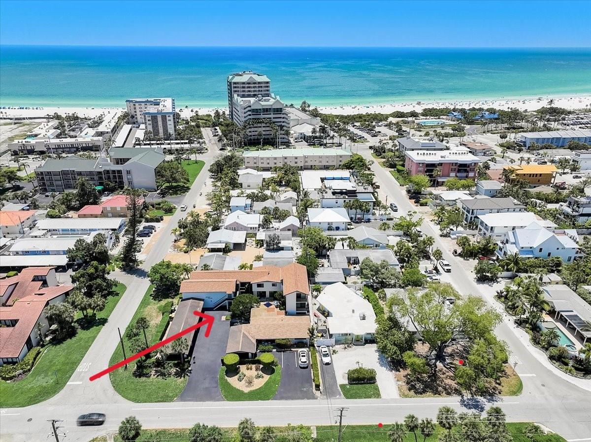Weekly rentals, monthly rentals land long-term rental also available. Rate varies based on peak or off-peak season and length of term. Available as of April 2026. Beautiful Chateau Village is located steps from Lido Beach and world-famous Saint Armand's Circle featuring the best restaurants and boutique shopping. Once you park your car, there's no reason to get back in it. Everything is within walking distance. This charming furnished and fully equipped condominium sleeps two - three people. King size bed with luxurious Tempur-Pedic Cloud mattress. Granite countertops in kitchen and bathroom. On-site laundry facility. Beachfront public pool within 2 short blocks. Other beaches including Siesta Key Beach are a short drive away. Call Amani for available dates.
To see more information on Sarasota Beaches and Parks, visit https://www.scgov.net/Home/Components/FacilityDirectory/FacilityDirectory/521/4318