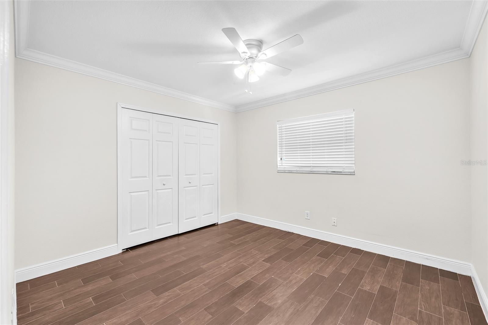 GLENNOAKS REV SUB - Residential Lease