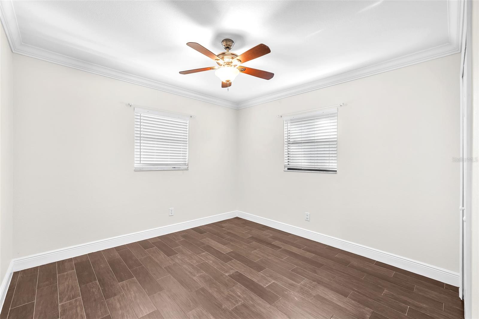 GLENNOAKS REV SUB - Residential Lease