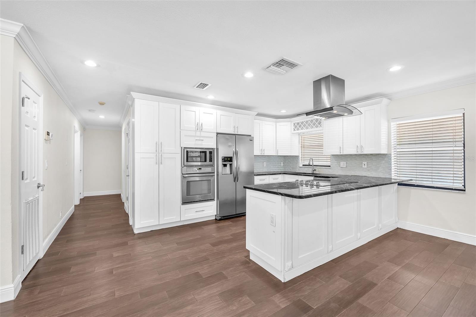 GLENNOAKS REV SUB - Residential Lease