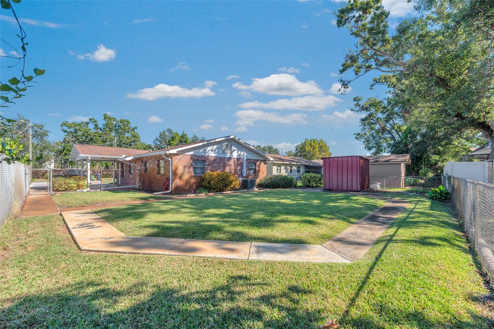 GLENNOAKS REV SUB - Residential Lease