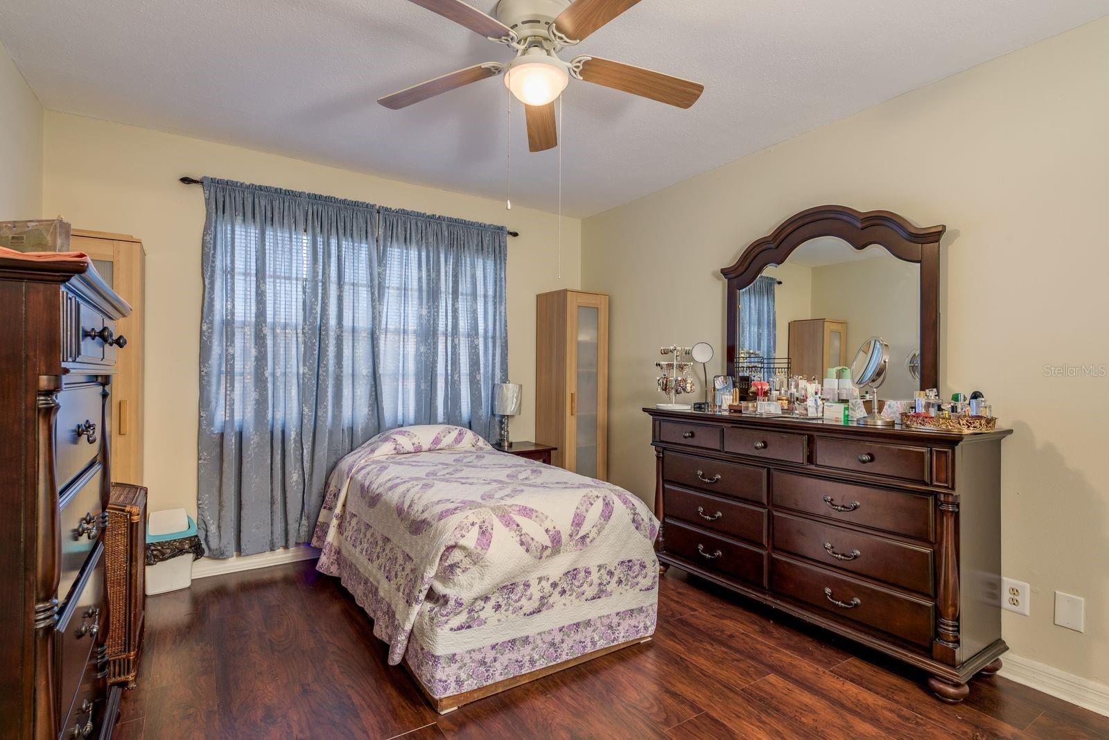 DRUID OAKS CONDO - Residential