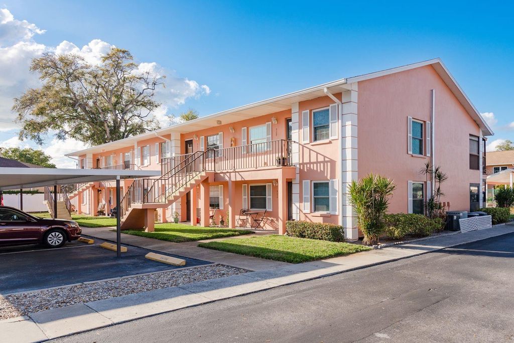 Photo of 2250 Druid Road E #905, Clearwater, FL 33764 (MLS # TB8483501)