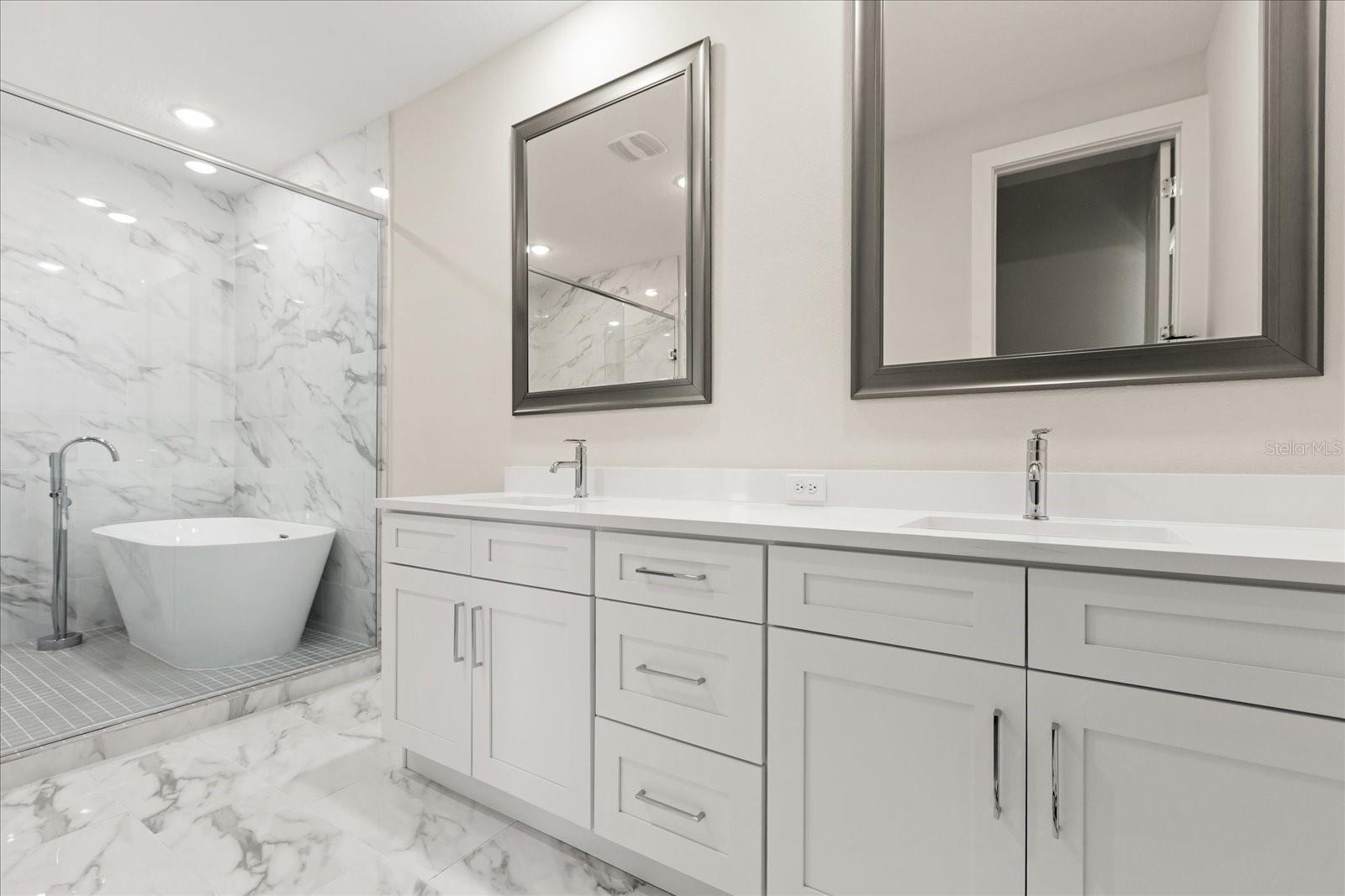 BELLA COLLINA WEST SUB - Residential