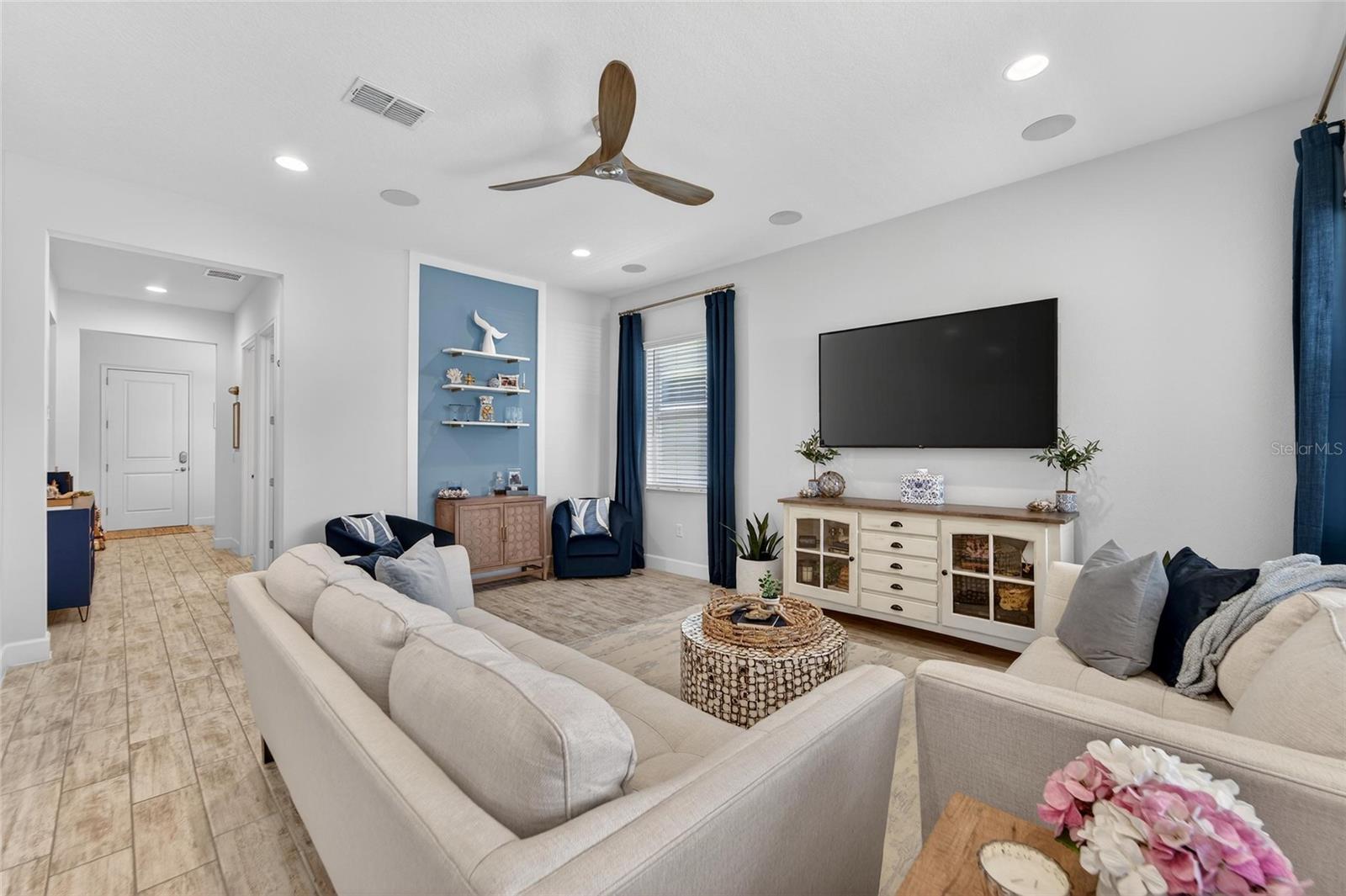 MIRABAY PARCELS 21 & 23 - Residential