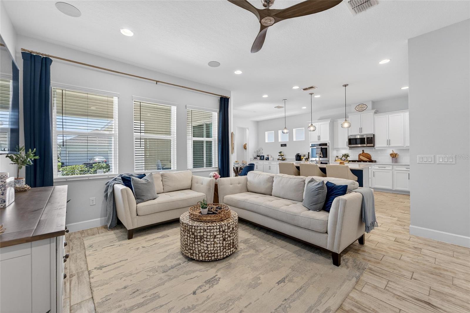 MIRABAY PARCELS 21 & 23 - Residential