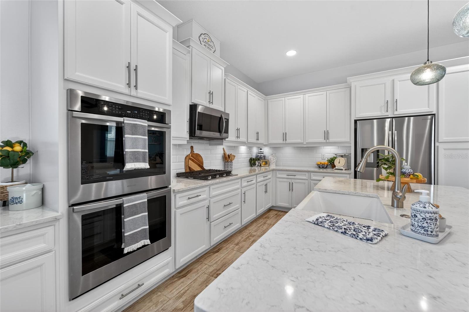 MIRABAY PARCELS 21 & 23 - Residential