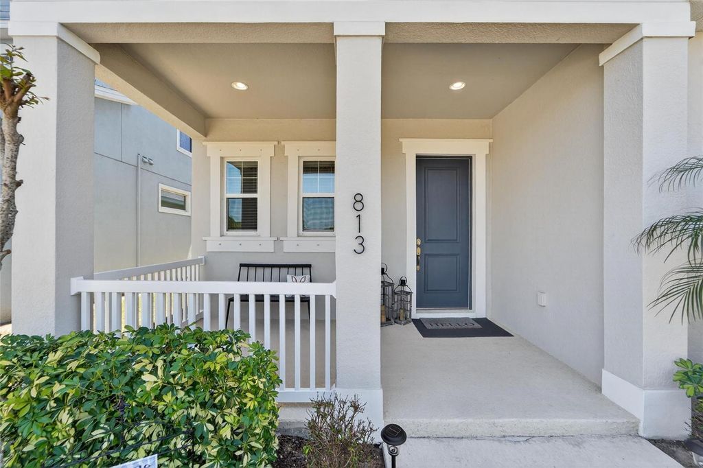 Photo of 813 Winterside Drive, Apollo Beach, FL 33572 (MLS # TB8489331)