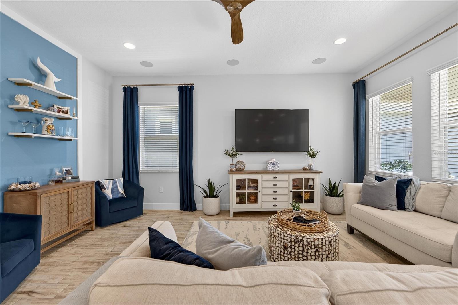 MIRABAY PARCELS 21 & 23 - Residential