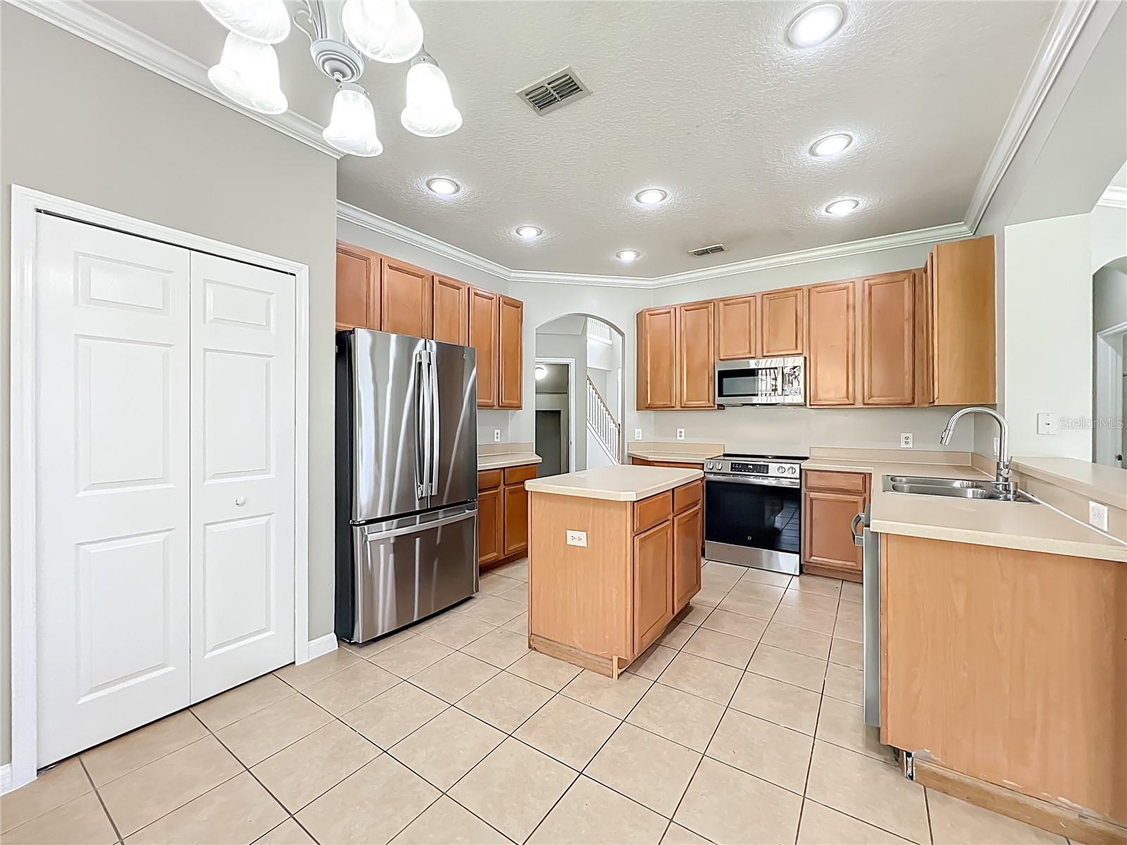 BRIGHTON LAKES PH 1 PARCELS A & G - Residential