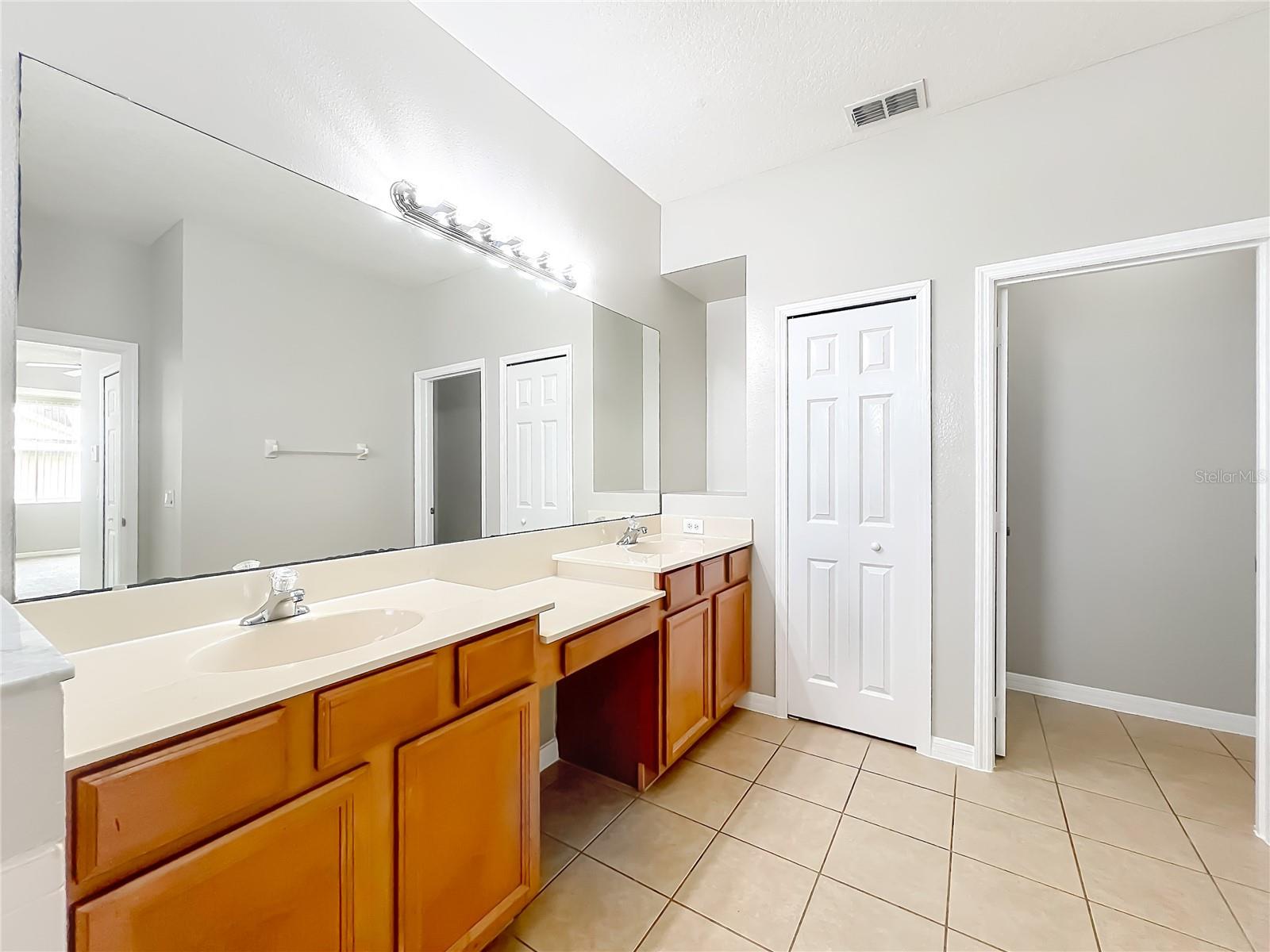 BRIGHTON LAKES PH 1 PARCELS A & G - Residential