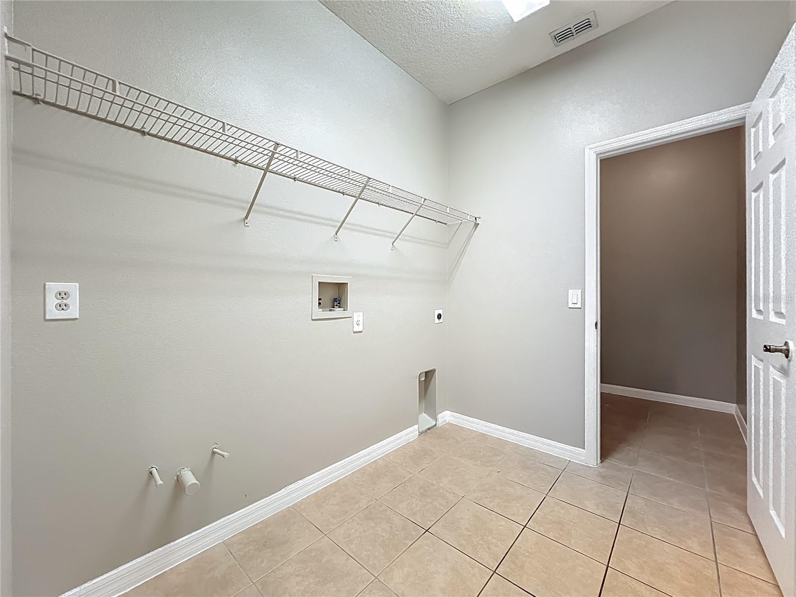 BRIGHTON LAKES PH 1 PARCELS A & G - Residential