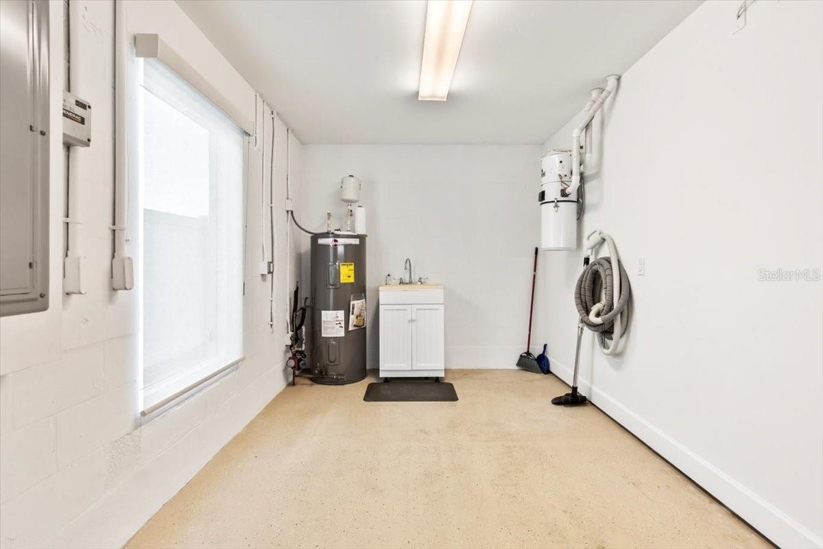 KANAHA BEACH SUB - Residential