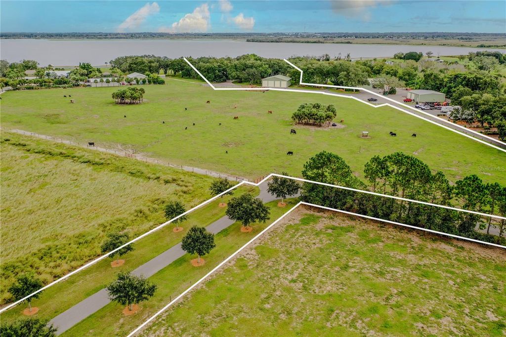 Photo of 8006 Lake Lowery Road, Haines City, FL 33844 (MLS # P4936423)