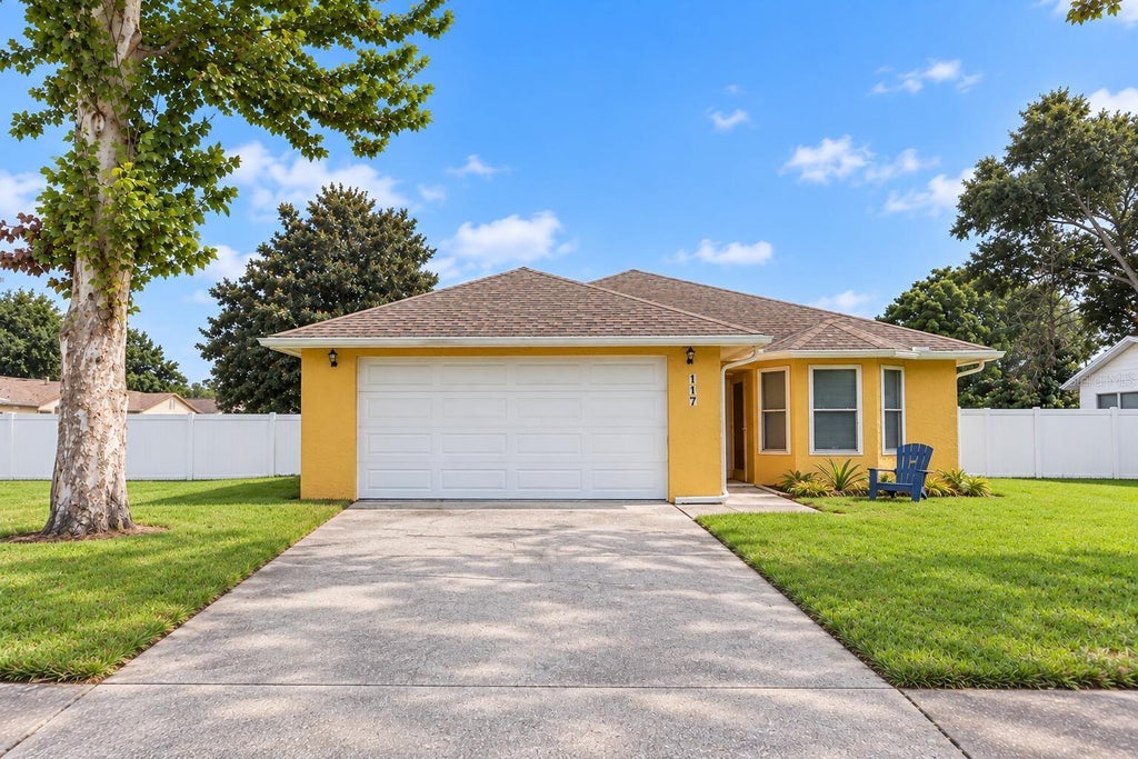 Photo of 117 Rebecca Drive NE, Winter Haven, FL 33881 (MLS # O6443814)