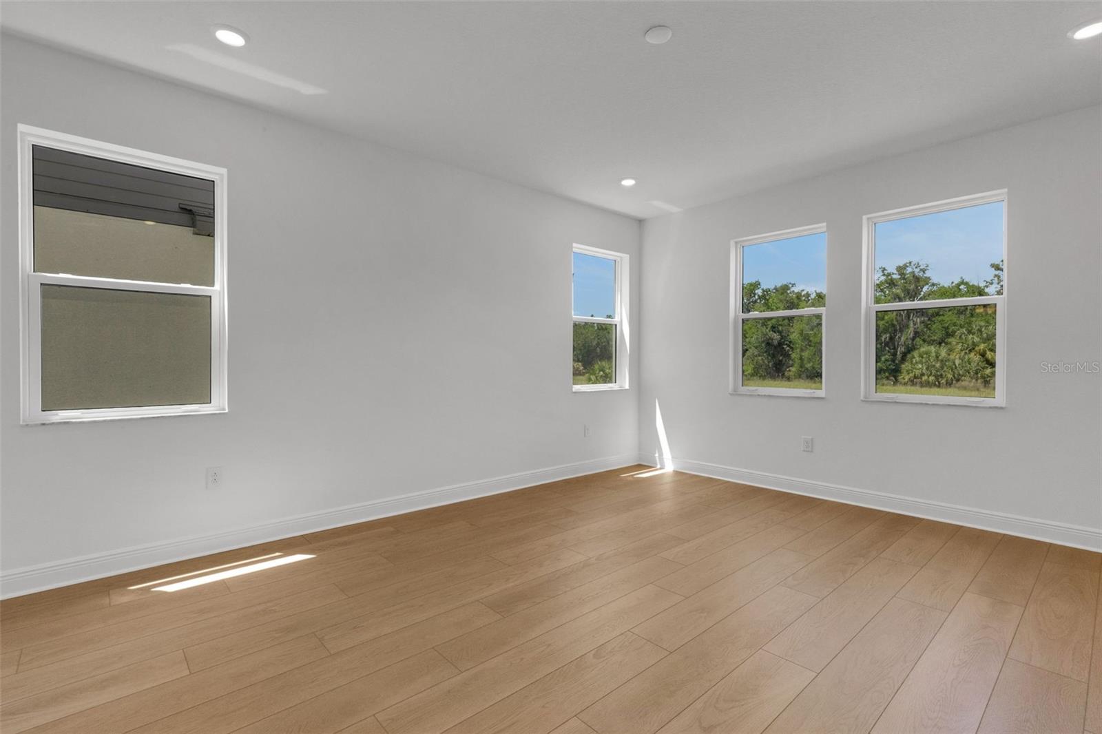 CREEKS EDGE AT TWIN RIVERS - Residential
