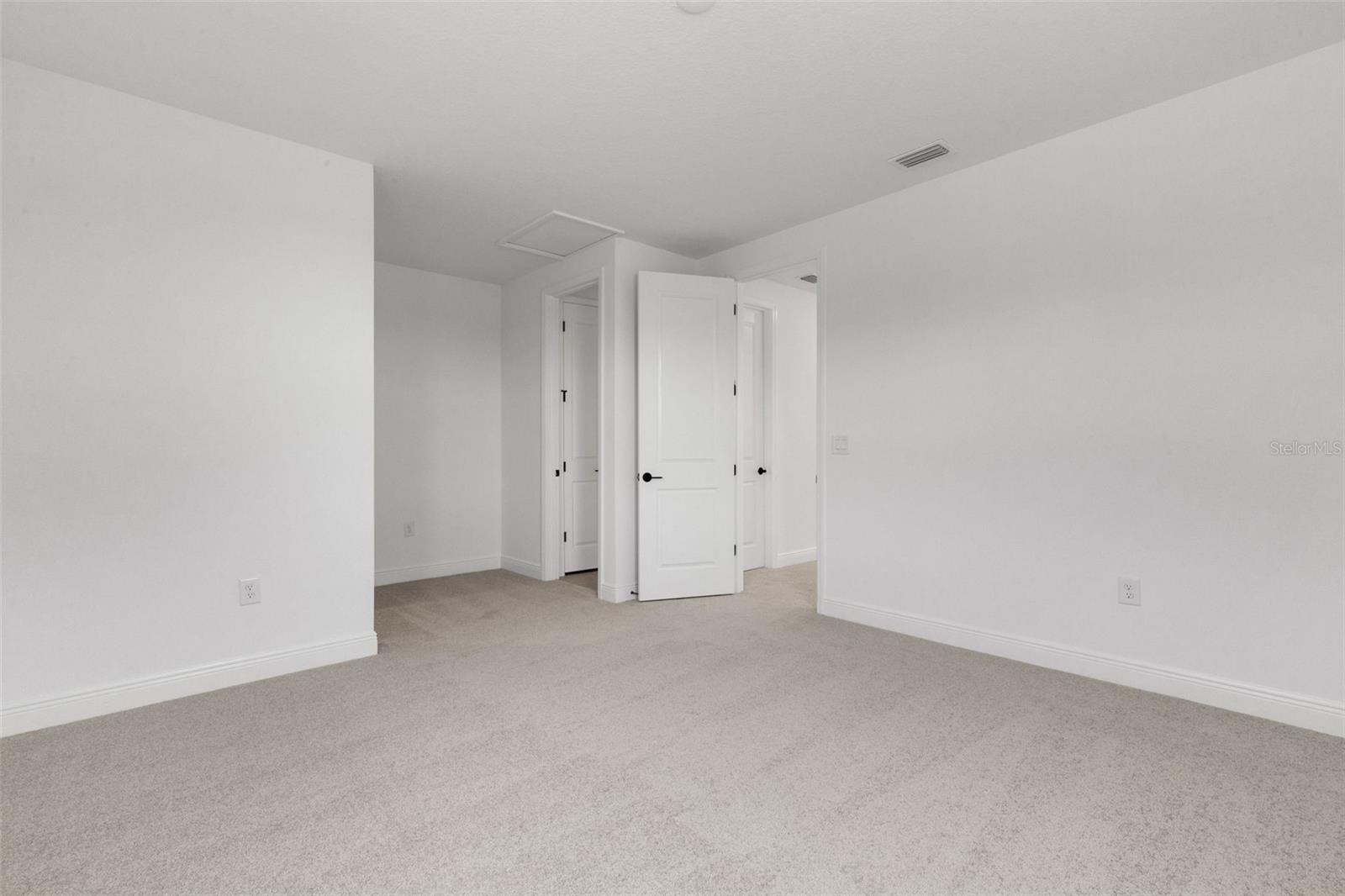 CREEKS EDGE AT TWIN RIVERS - Residential