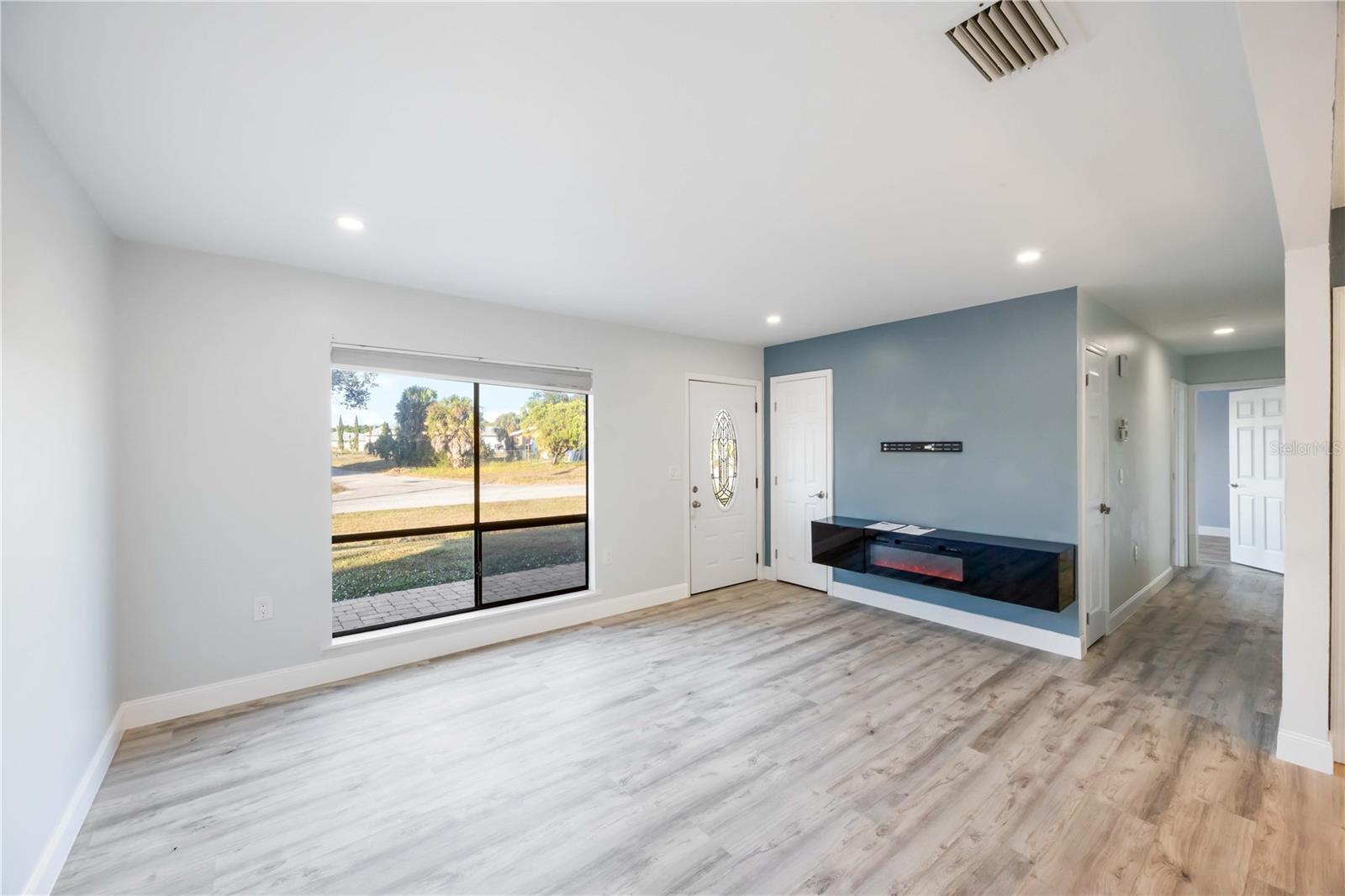 WARM MINERAL SPGS - Residential