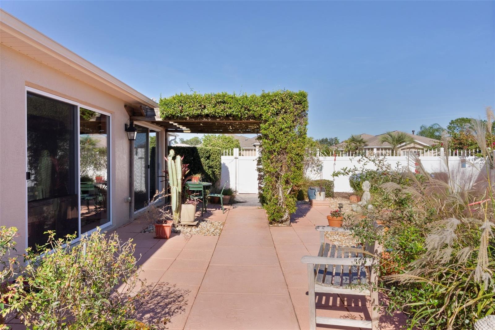 VILLAGES/SUMTER VILLA STSIMONS - Residential