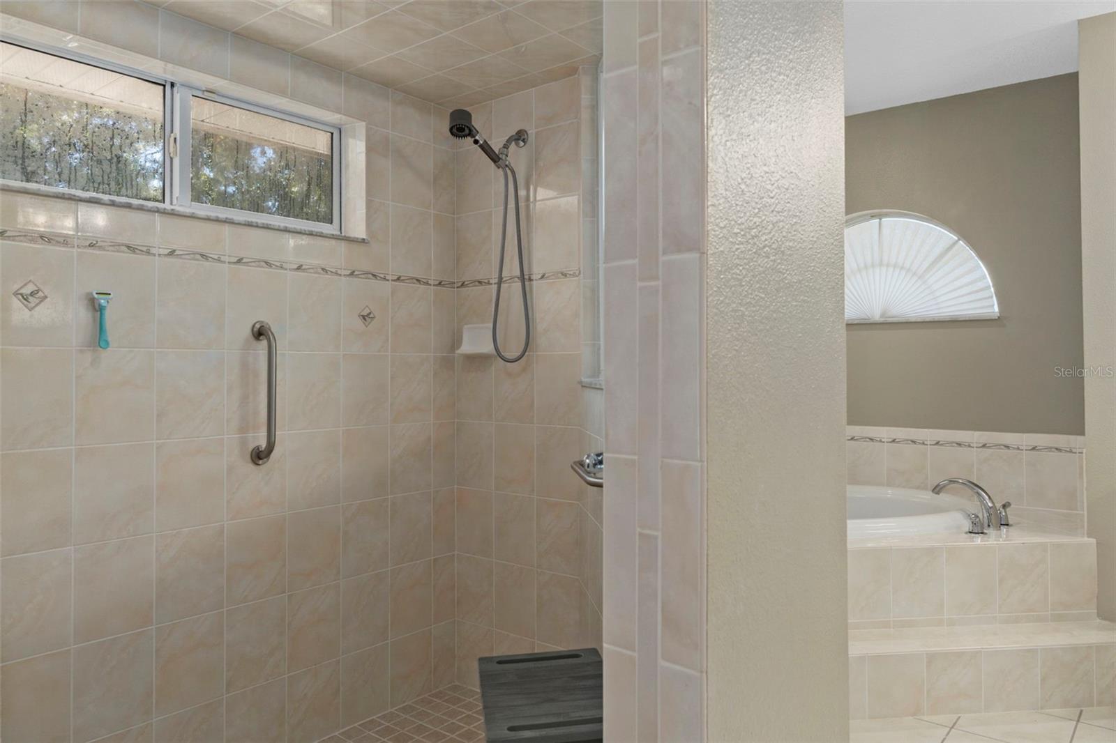 PINE RIDGE UNIT 01 - Residential