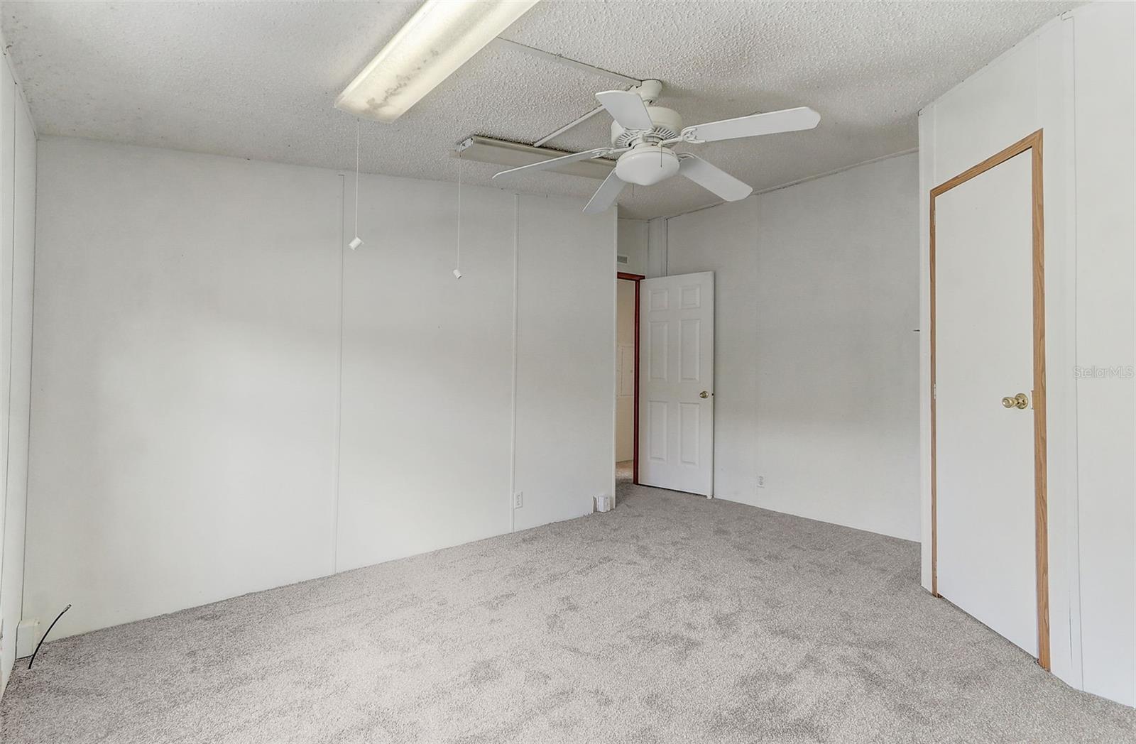 HAMMOCK RODGE UNIT 2 THE - Residential