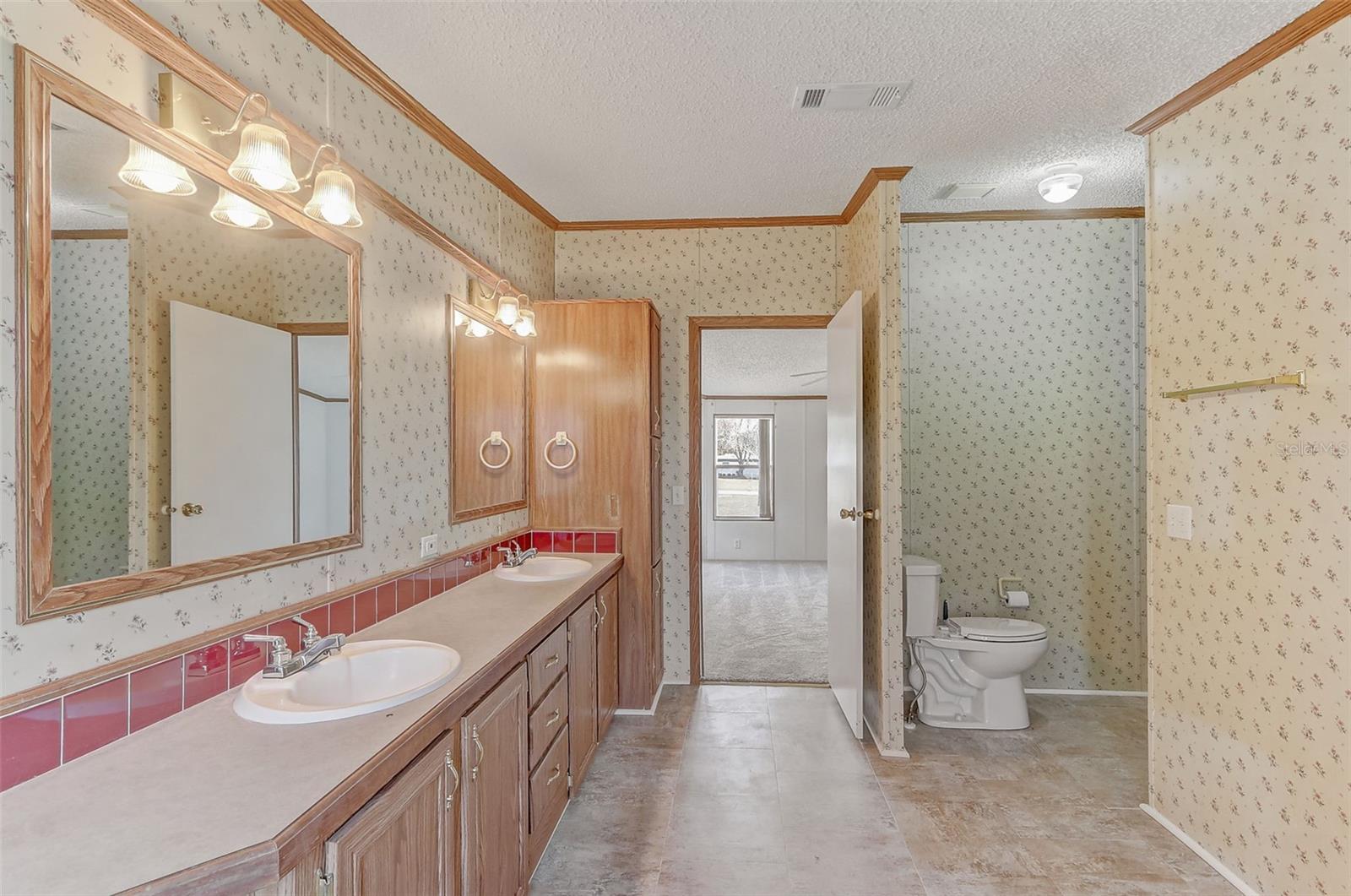 HAMMOCK RODGE UNIT 2 THE - Residential